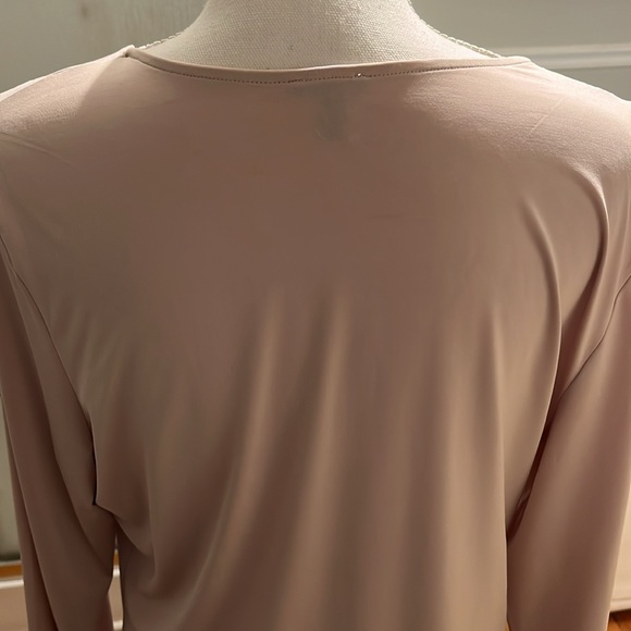 Express bodysuit body contour scoop neckline long sleeve light pink large - Picture 3 of 10